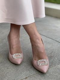 Hollywood Schuhclips auf zartrosa Pumps