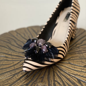 Federclips London black auf Tigerschuh